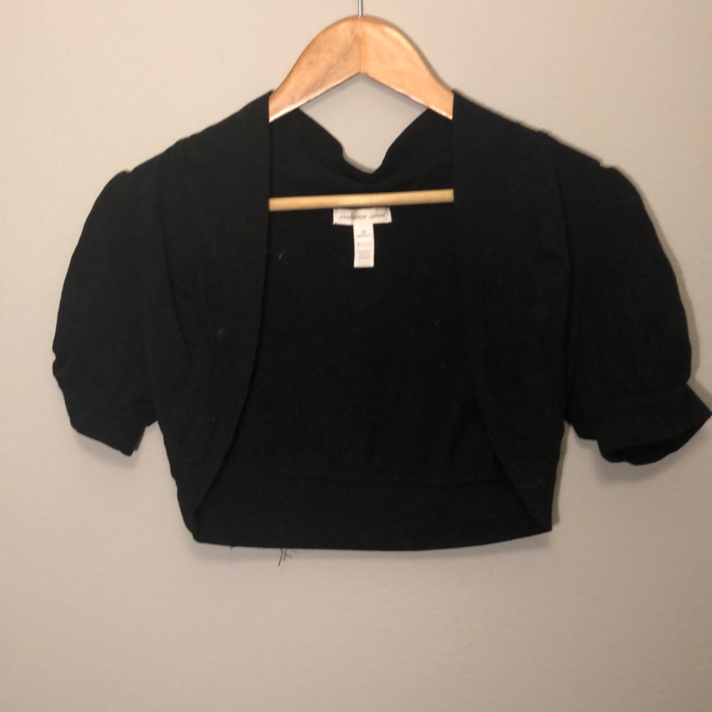 Short black shawl